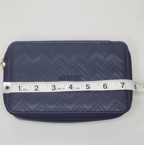 Missoni Luxury Kits Case Exclusive For Delta Air- amenity Kits - Picture 13 of 13